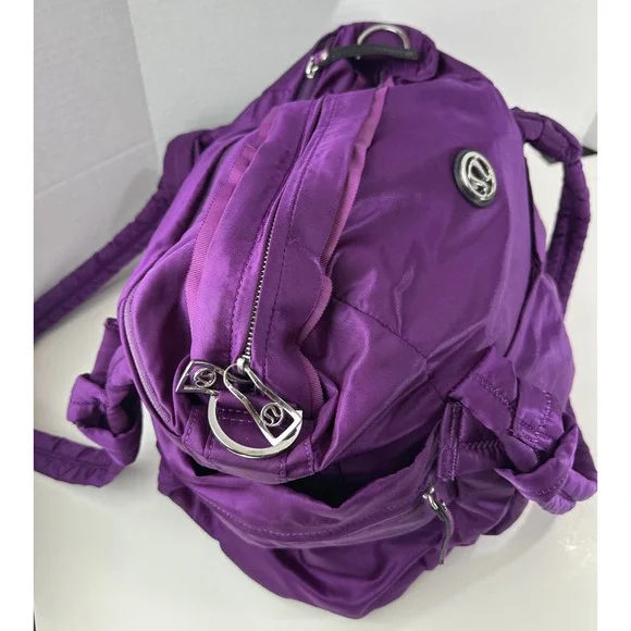 Lululemon Triumph Raspberry Gym School Diaper Duffle Bag *NO Crossbody Strap - Picture 5 of 16